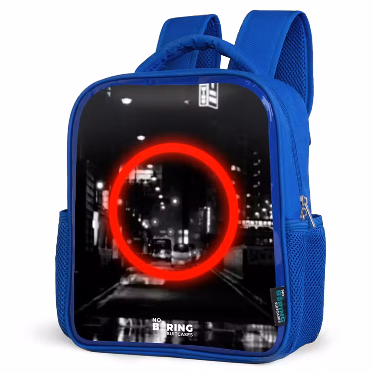 Kids backpack - Blue - Bright red circle over a city street — 3