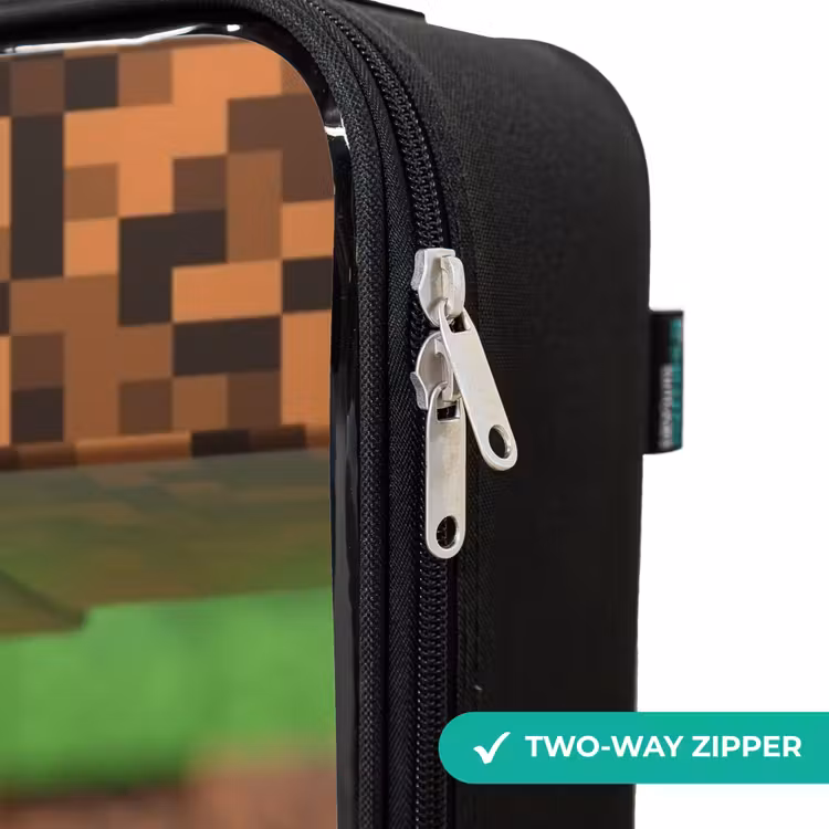 Children's suitcase - Close-up with pixelated blocks — 5