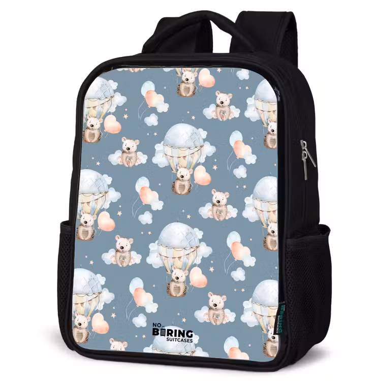 Kids backpack - Bears in hot air balloons among clouds and balloons — 4