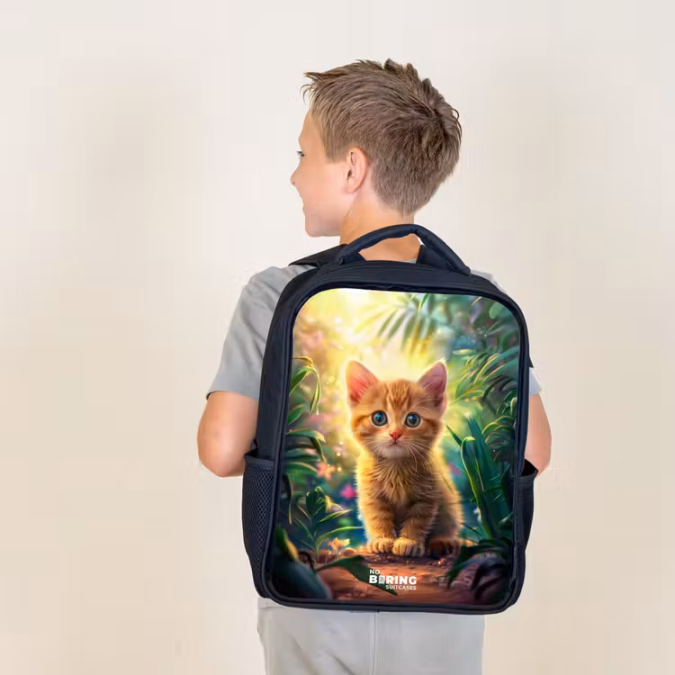 Kids backpack - Black - Red kitte in green nature — 2