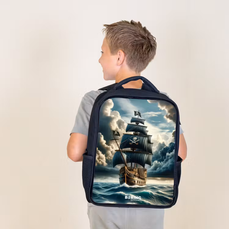 Kids backpack - Black - Pirate ship on a raging sea — 2