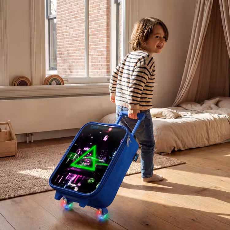 Children's suitcase - Blue - Bright green triangle over a city street — 2