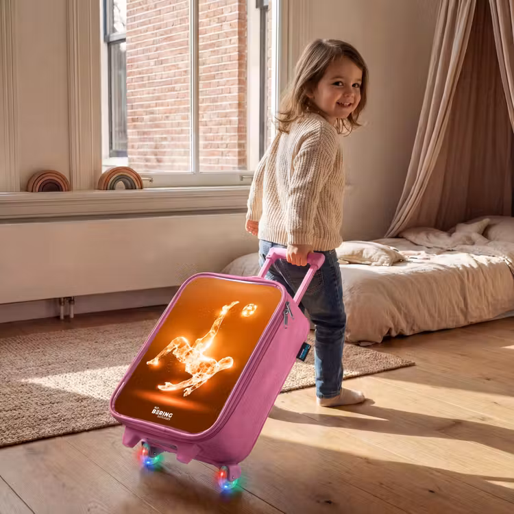 Children's suitcase - Pink - Orange light soccer player in floating moment — 2