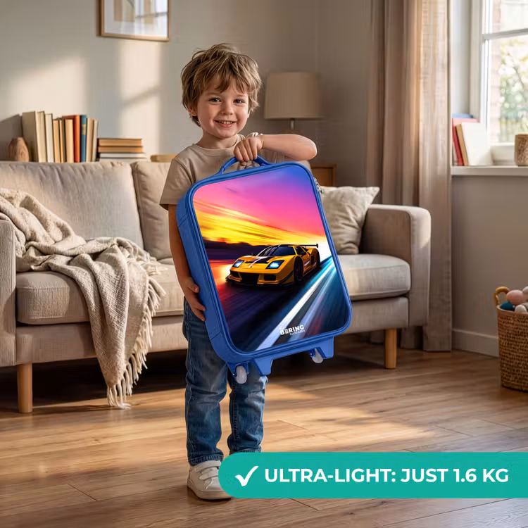 Children's suitcase - Blue - Yellow race car at colorful sunset — 3