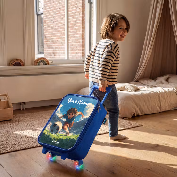 Children's suitcase with name - Blue - Soccer - Grass - Stadium - Painting — 2