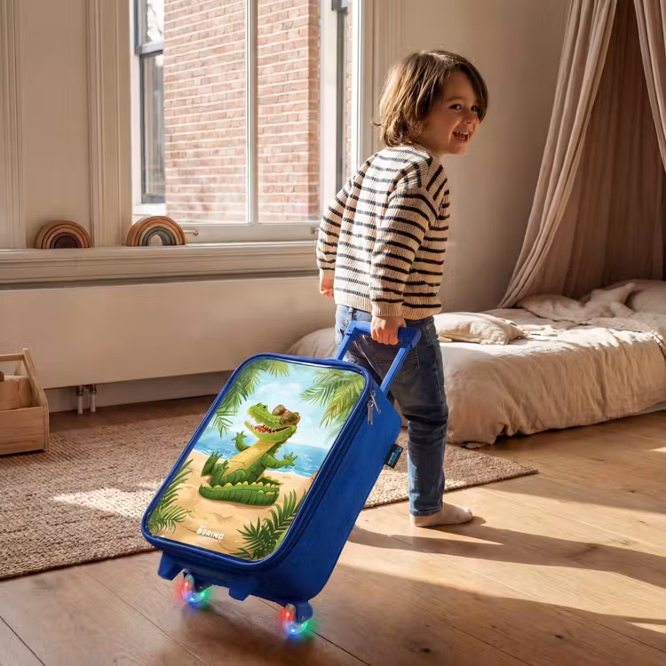 Children's suitcase - Blue - Crocodile with sunglasses relaxes on beach — 2