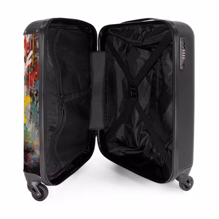 Suitcase - Chimpanzee in front of graffiti wall — 3