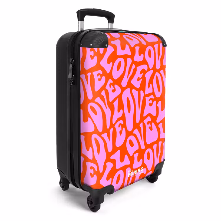 Suitcase - Repeating 'LOVE' pattern in pink on red — 2