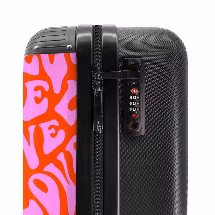 Suitcase - Repeating 'LOVE' pattern in pink on red — 6