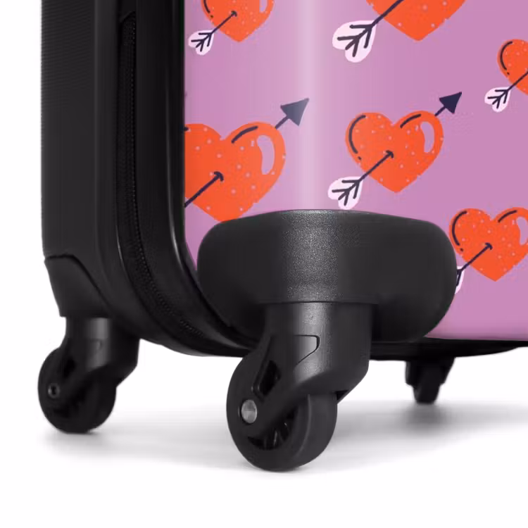 Suitcase - Patterns - Pattern of red hearts with arrows on purple background — 6