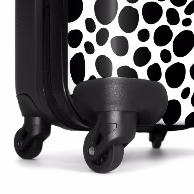 Suitcase - Organically scattered ovals over a white floor plan — 6