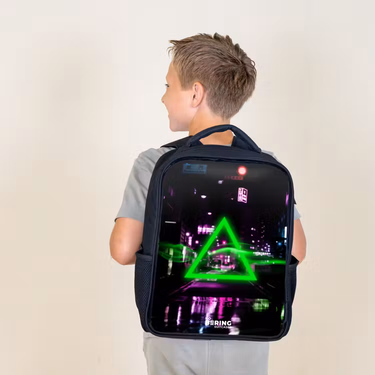 Kids backpack - Bright green triangle over a city street — 2