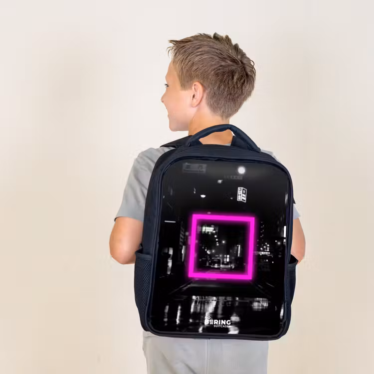 Kids backpack - Bright pink square with backlit background — 2