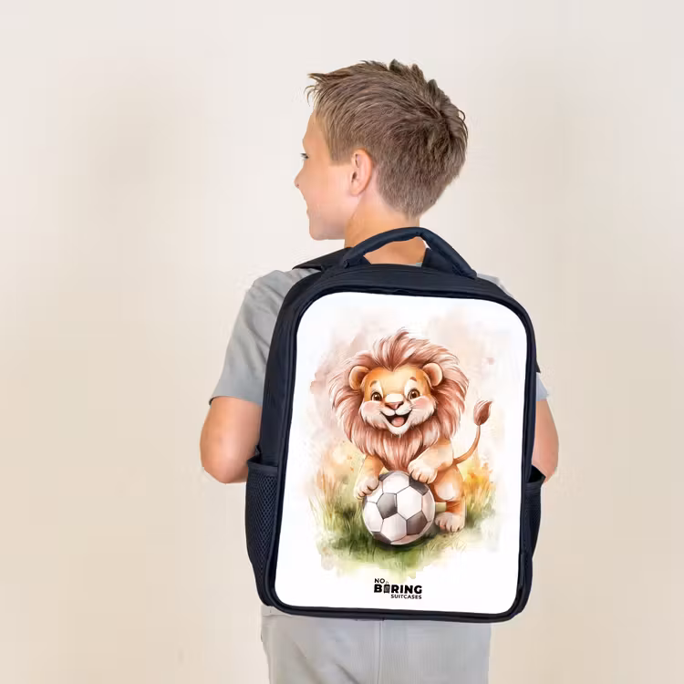 Kids backpack - Playful lion with soccer on lawn — 2
