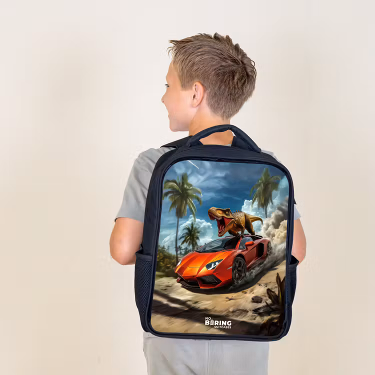 Kids backpack - Red sports car with dino races through tropical beach — 2