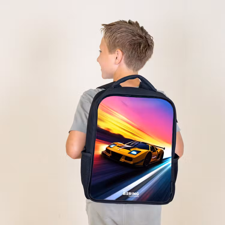 Kids backpack - Yellow race car at colorful sunset — 2