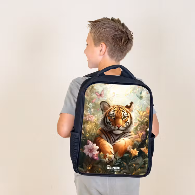 Kids backpack - Tiger in field of flowers with butterflies and sunlight — 2