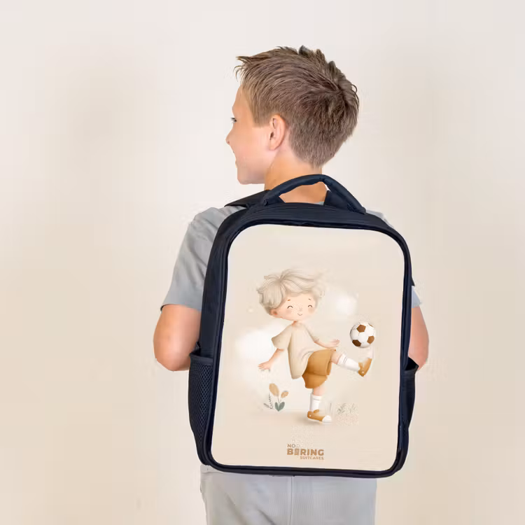 Kids backpack - Boy with a soccer ball in beige colors — 2