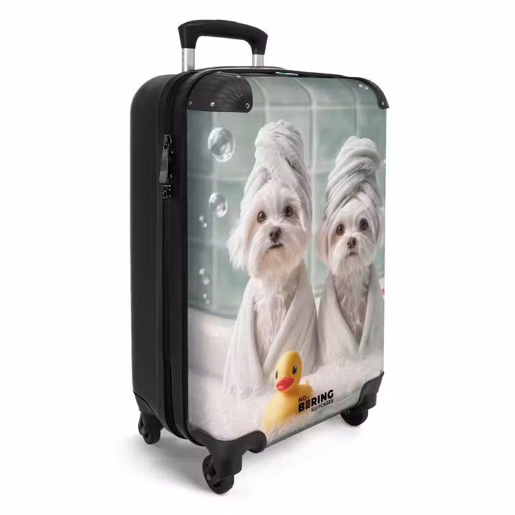 Suitcase - Dogs - Bathtub - Bath ducks - Towels — 4