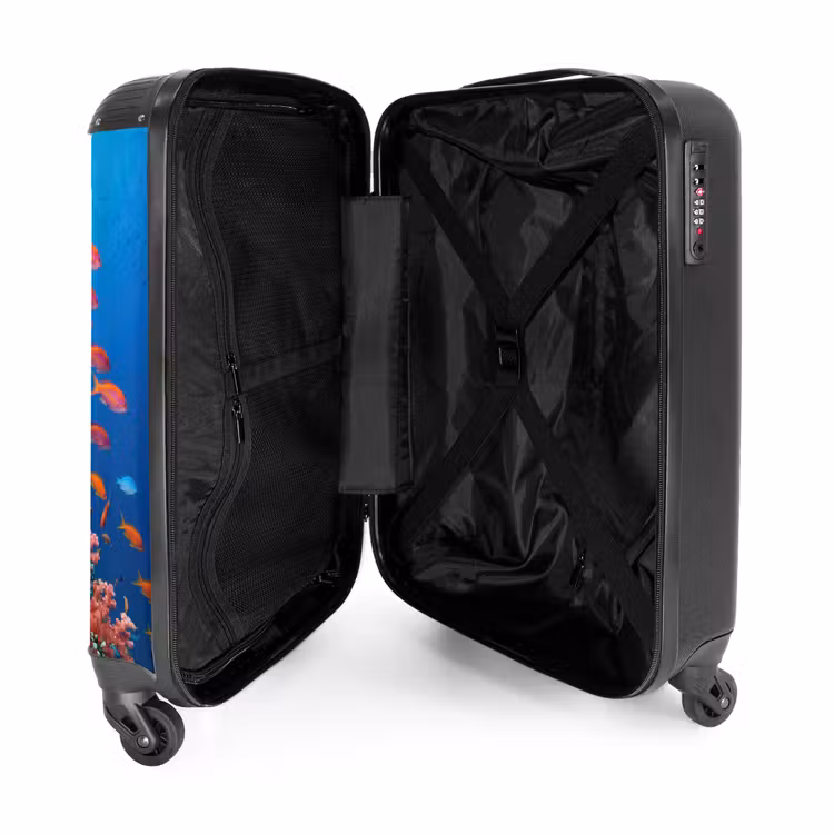 Suitcase - Underwater - Coral Reef - Fish - Ocean - Nature — 3