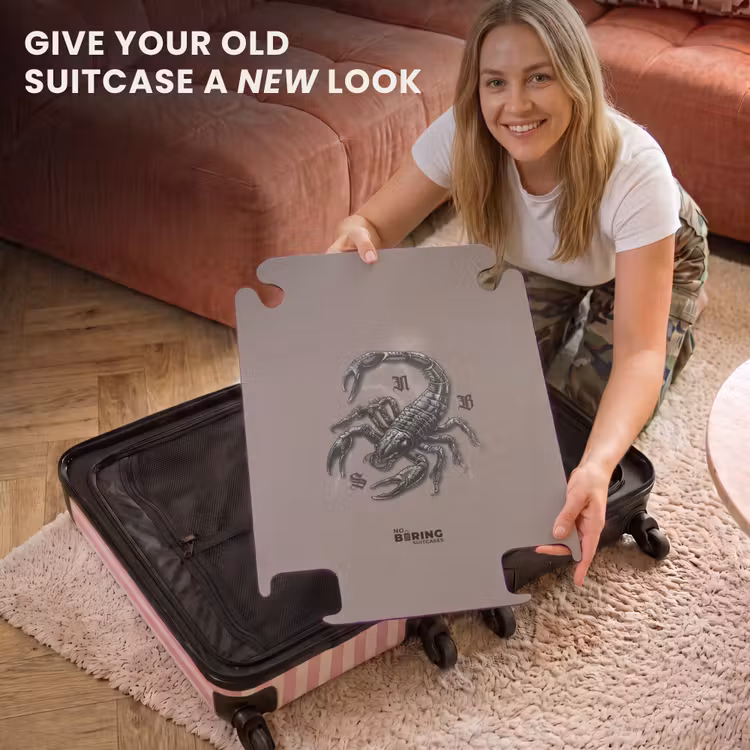 CaseSwap™ - Tattoo style- Realistic scorpion on Brown background — 3