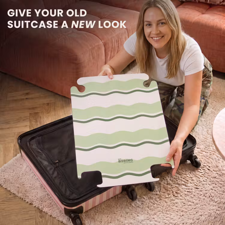 CaseSwap™ - Wavy stripes in shades of green — 3