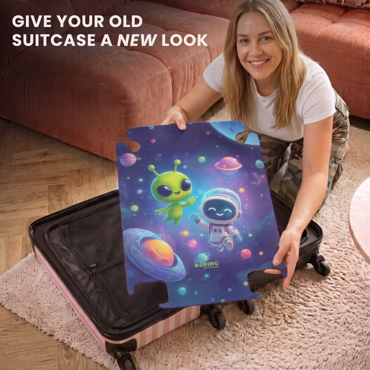 CaseSwap™ - Alien and astronaut in space — 3